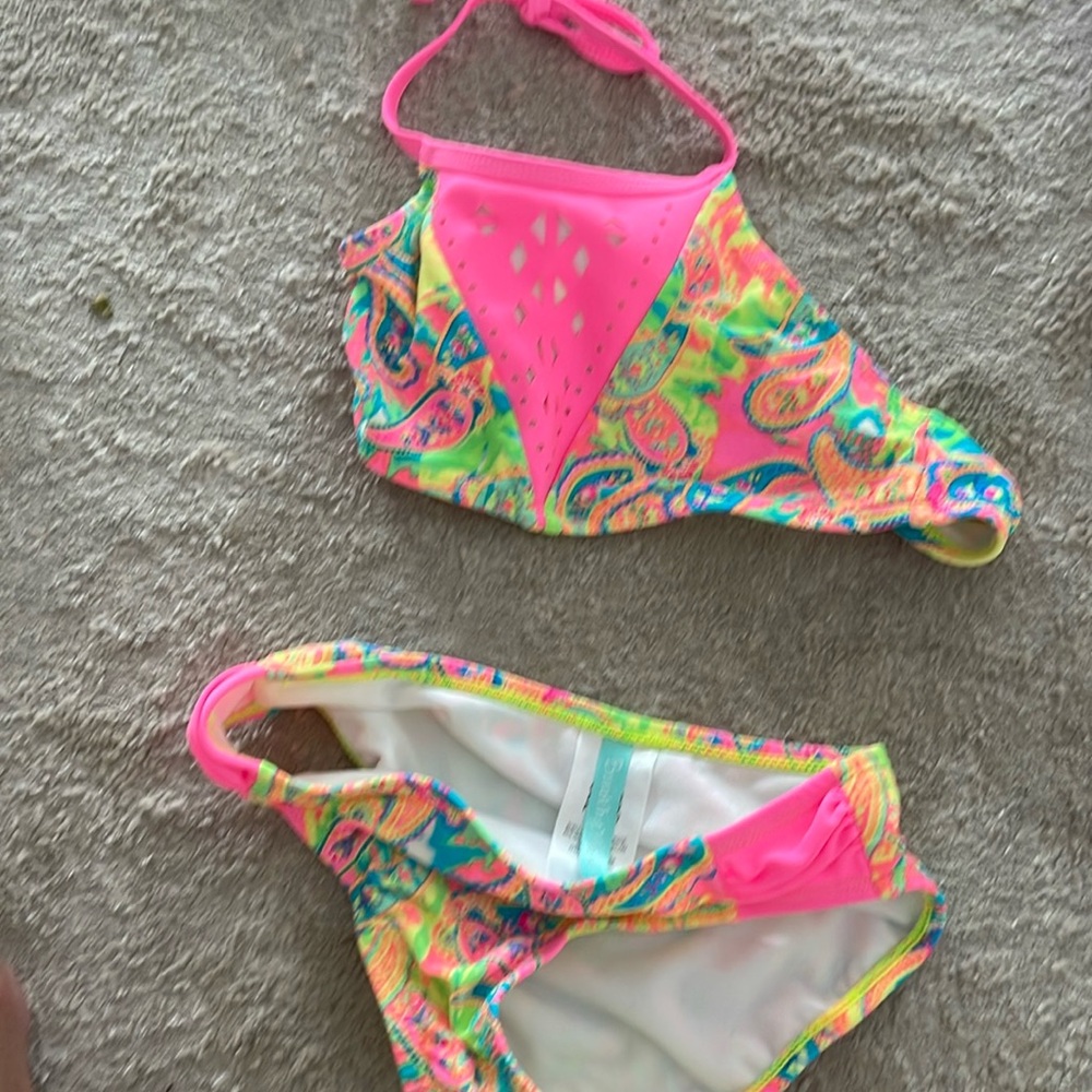 ***Bikini *